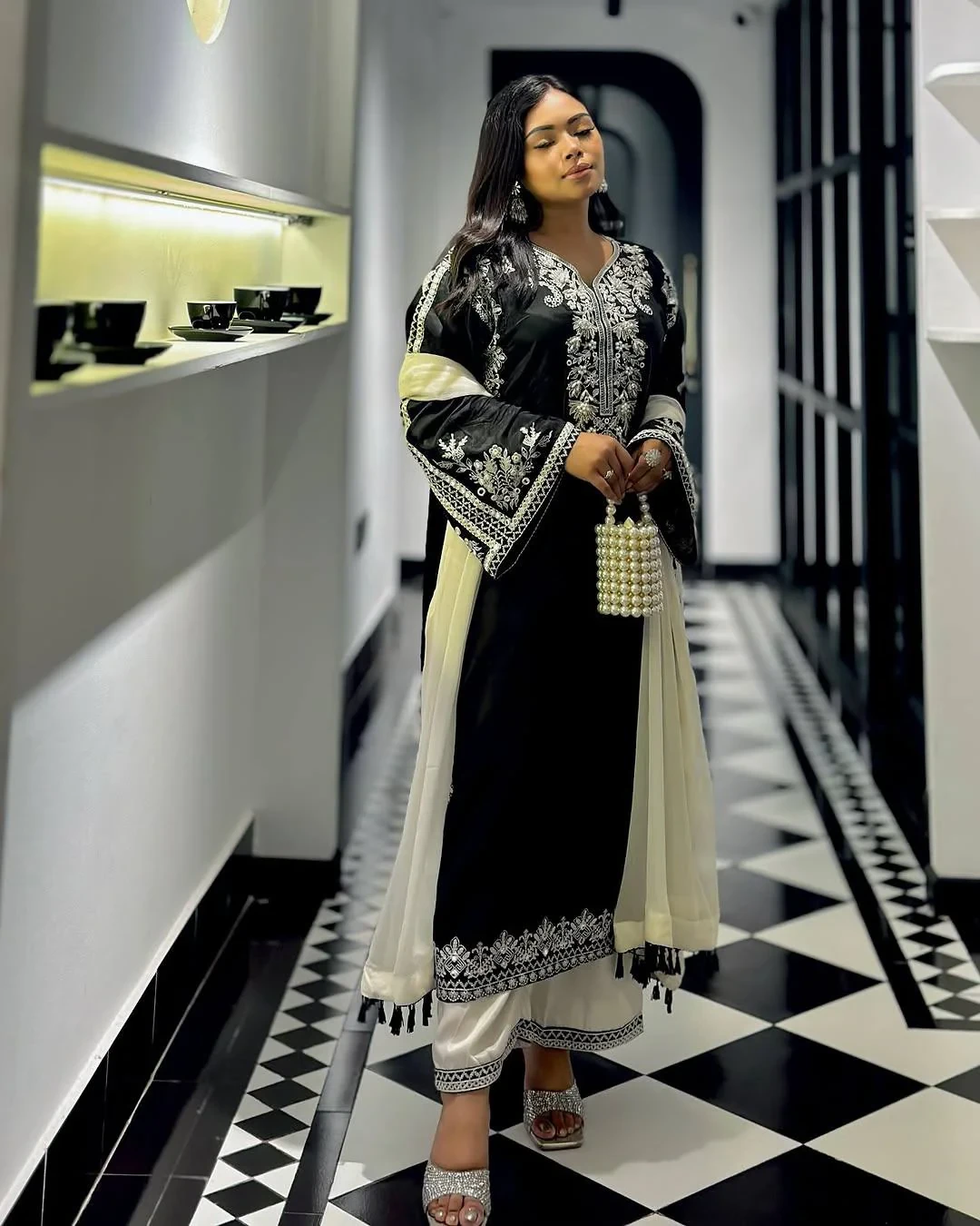 Party Wear Look Beautiful Suit Set With Thread Embroidery Work